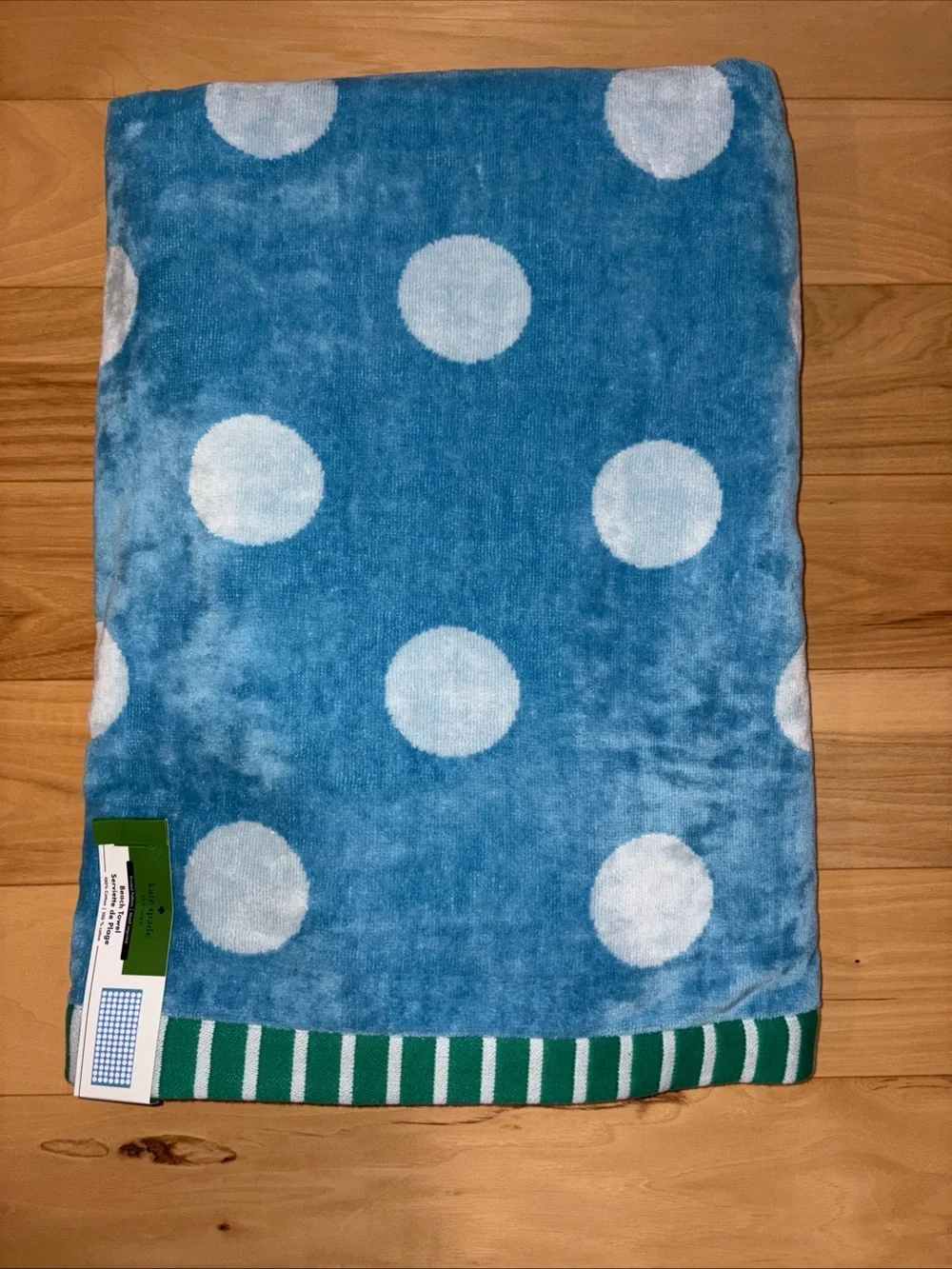 NWT kate spade Blue and White Polka Dot Beach Towel with Green Stripe Trim 36X72